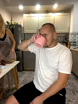 Snapshot of DonorDi chatting on November 7, 2025, 3:16 pm DonorDi online show from November 7, 2025, 3:16 pm