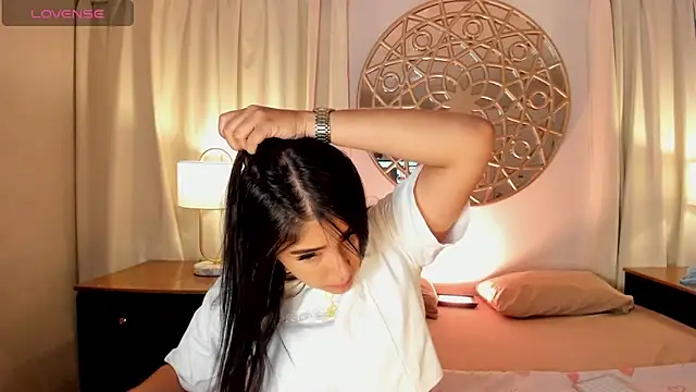 Belliinda 21 online show from June 2, 2026, 7:25 pm