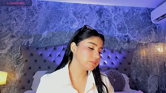 Belliinda 21 online show from July 28, 2026, 7:39 pm