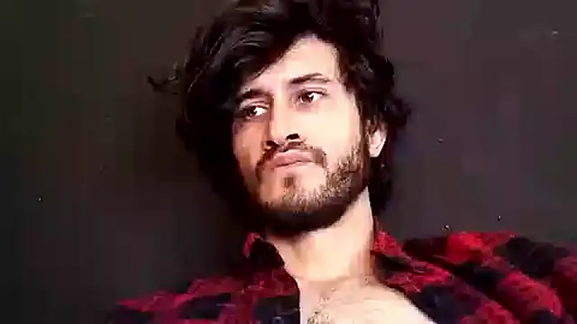 Snapshot of Loggan_donnelly chatting on November 4, 2025, 6:11 pm Loggan donnelly online show from November 4, 2025, 6:11 pm