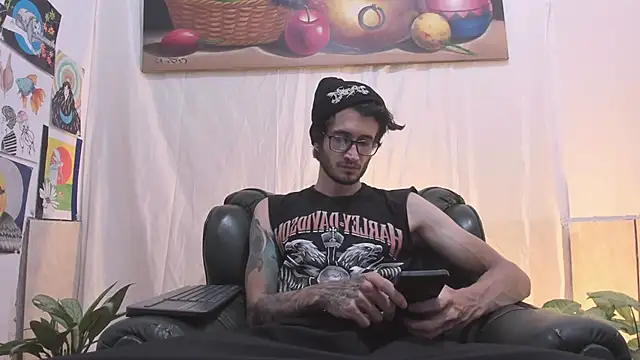 Loggan donnelly online show from May 2, 2026, 10:59 pm
