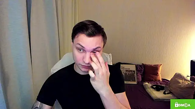 Snapshot of handsome_guy01 chatting on March 18, 2026, 7:48 pm handsome guy01 online show from March 18, 2026, 7:48 pm