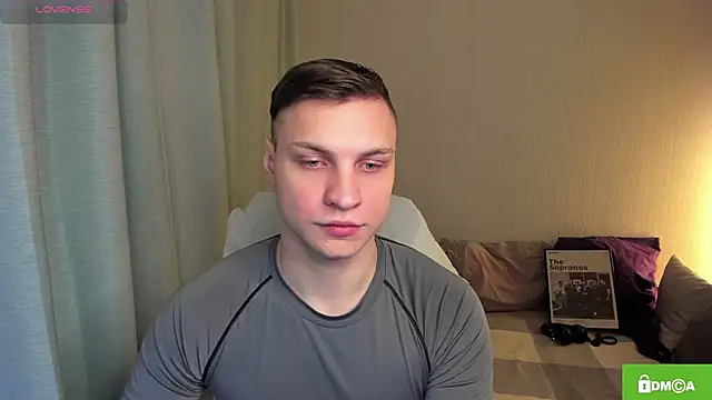 handsome guy01 online show from April 22, 2026, 5:31 pm