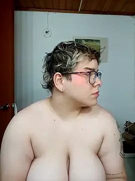 amalia love online show from February 1, 2026, 5:27 am