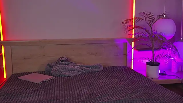 ViolaFlirt online show from September 28, 2025, 4:08 am
