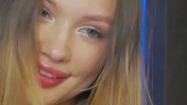 ViolaFlirt online show from March 14, 2025, 7:15 am