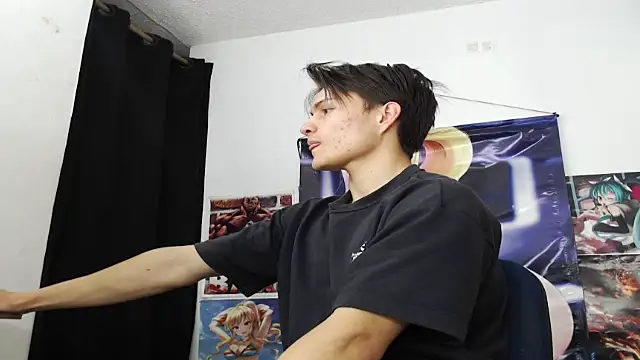 Snapshot of sr_jaeger chatting on November 17, 2025, 1:15 pm sr jaeger online show from November 17, 2025, 1:15 pm