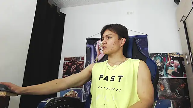 Snapshot of sr_jaeger chatting on November 13, 2025, 1:04 pm sr jaeger online show from November 13, 2025, 1:04 pm