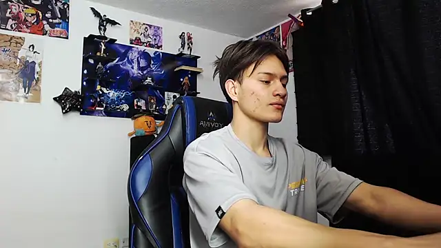 Snapshot of sr_jaeger chatting on October 13, 2025, 12:40 pm sr jaeger online show from October 13, 2025, 12:40 pm