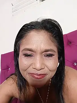 tiffany Bitch online show from July 5, 2026, 4:19 am