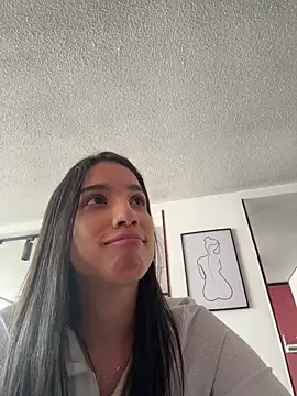 Snapshot of Praga_Pink chatting on October 8, 2025, 4:19 pm Praga Pink online show from October 8, 2025, 4:19 pm