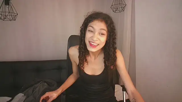 Snapshot of Aurora_ath chatting on December 11, 2024, 4:39 am Aurora ath online show from December 11, 2024, 4:39 am