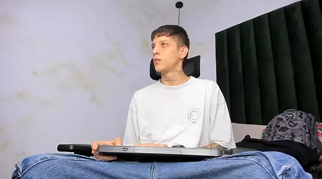 Adam hard  online show from February 26, 2025, 8:15 pm