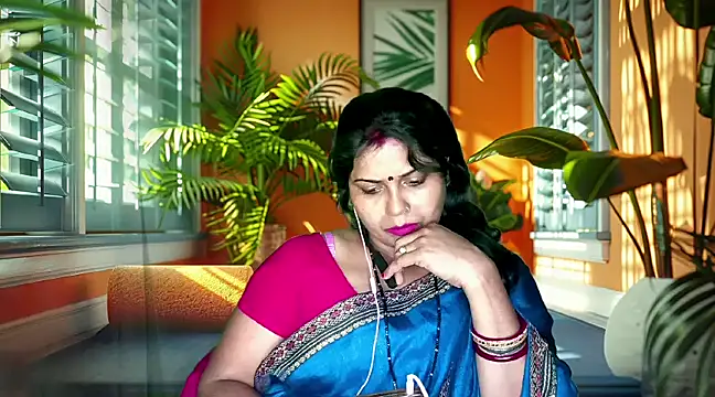 mamoni91 online show from February 25, 2025, 5:30 pm