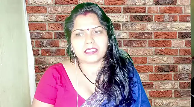 mamoni91 online show from February 19, 2025, 3:39 am