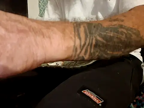 Cantufamily1979 online show from September 14, 2025, 8:48 am