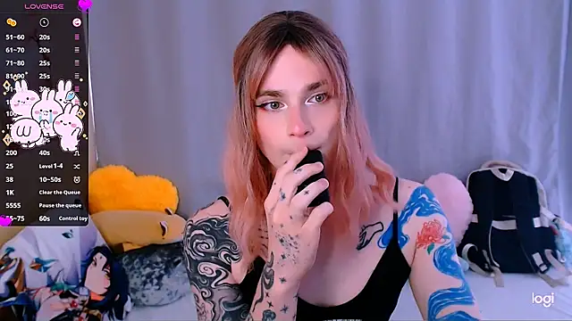 Snapshot of Alice_Hells chatting on August 7, 2026, 6:52 am Alice Hells online show from August 7, 2026, 6:52 am