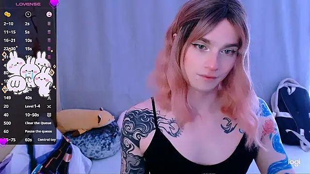 Snapshot of Alice_Hells chatting on June 11, 2026, 6:43 am Alice Hells online show from June 11, 2026, 6:43 am