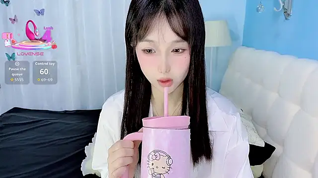 Snapshot of -Wendy__ chatting on April 3, 2026, 4:30 am -Wendy online show from April 3, 2026, 4:30 am