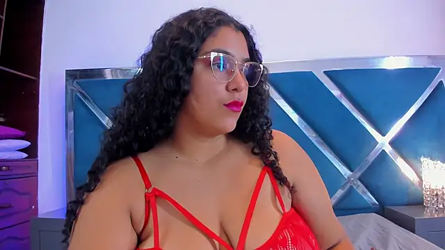 Snapshot of Tiffanymiller00 chatting on November 14, 2025, 1:26 pm Tiffanymiller00 online show from November 14, 2025, 1:26 pm