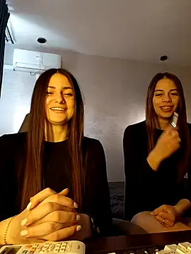 ShySonya online show from May 3, 2026, 7:13 am