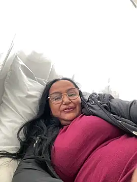 Snapshot of GiaNahomi chatting on January 23, 2025, 4:37 pm GiaNahomi online show from January 23, 2025, 4:37 pm