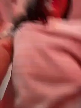 Snapshot of GiaNahomi chatting on February 12, 2025, 2:10 pm GiaNahomi online show from February 12, 2025, 2:10 pm