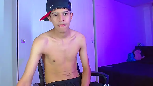 LiamGadiell online show from January 7, 2025, 12:13 am