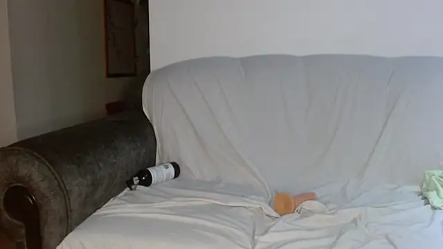 Snapshot of Vanessa_Aniston chatting on October 29, 2025, 11:09 am Vanessa Aniston online show from October 29, 2025, 11:09 am