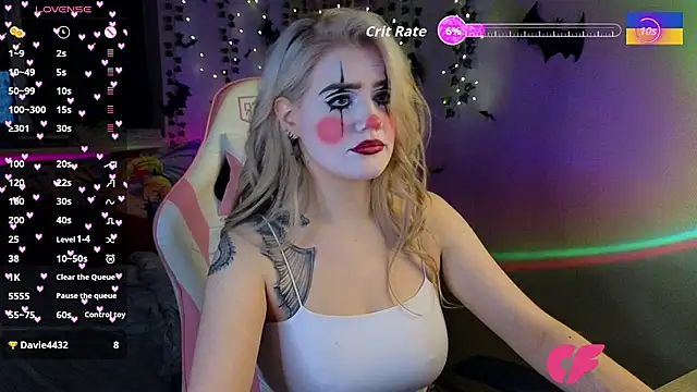 Snapshot of RedVelveten chatting on October 31, 2025, 8:00 am RedVelveten online show from October 31, 2025, 8:00 am