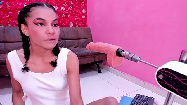 Snapshot of AnnemiekNicole chatting on October 25, 2025, 7:47 pm AnnemiekNicole online show from October 25, 2025, 7:47 pm