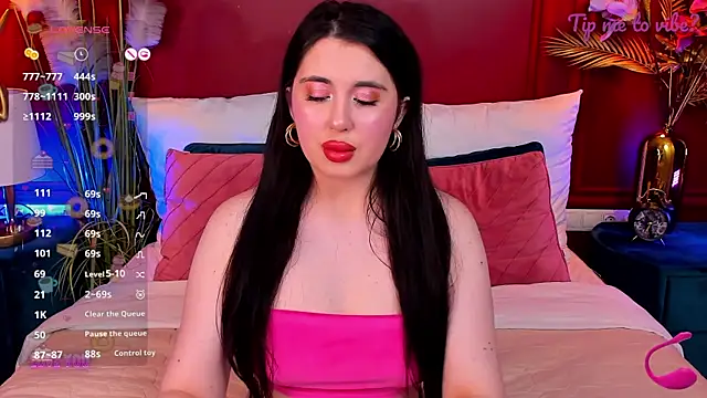 Mayzzie online show from April 21, 2026, 7:20 pm