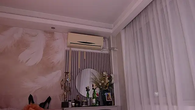 JullyBlair online show from March 6, 2026, 5:46 am