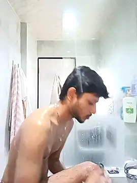 skinnyyyyyyyyy online show from November 15, 2025, 4:49 am