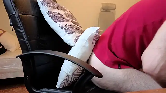 Snapshot of SteveStiffbone chatting on November 11, 2025, 2:56 pm SteveStiffbone online show from November 11, 2025, 2:56 pm