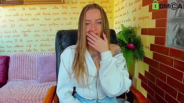 Snapshot of alexa_glory chatting on November 15, 2025, 9:02 am alexa glory online show from November 15, 2025, 9:02 am