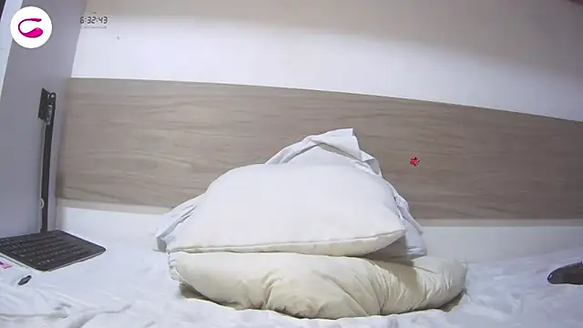 bruce bigg online show from October 7, 2025, 11:33 am