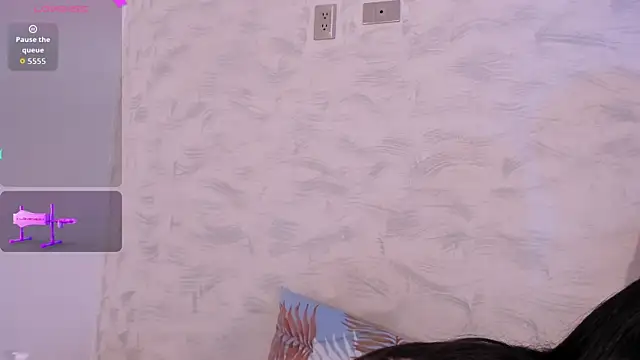 Snapshot of Elalove_ chatting on November 1, 2025, 7:13 am Elalove online show from November 1, 2025, 7:13 am