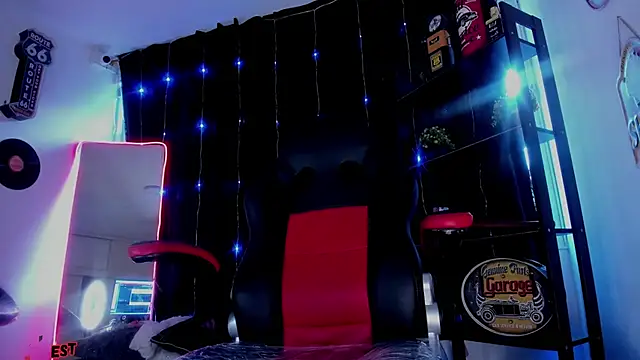 Snapshot of the_beast_master_ chatting on December 3, 2025, 9:25 pm the beast master online show from December 3, 2025, 9:25 pm