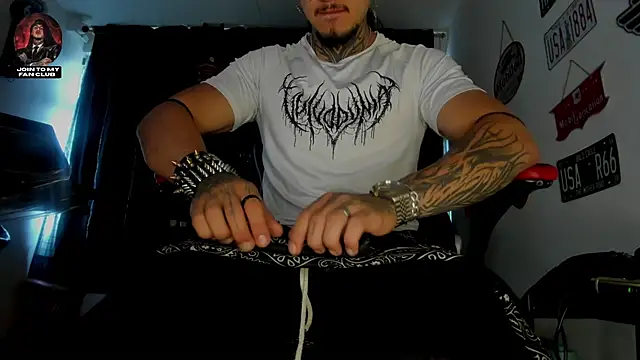 Snapshot of the_beast_master_ chatting on April 29, 2026, 9:21 pm the beast master online show from April 29, 2026, 9:21 pm
