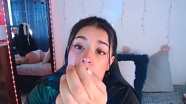 Samanta james19 online show from July 28, 2026, 9:03 pm