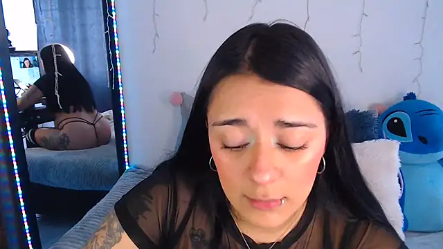 Snapshot of Samanta_james19 chatting on June 20, 2026, 4:12 pm Samanta james19 online show from June 20, 2026, 4:12 pm