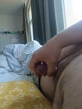 awesome-dirty-dick online show from May 27, 2026, 6:32 am