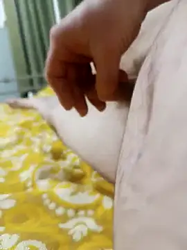 Snapshot of awesome-dirty-dick chatting on February 18, 2025, 5:09 pm awesome-dirty-dick online show from February 18, 2025, 5:09 pm