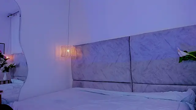 Snapshot of naomiii__ chatting on November 4, 2025, 11:58 am naomiii online show from November 4, 2025, 11:58 am