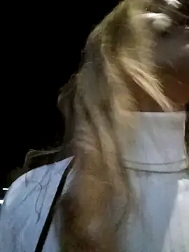 Snapshot of Karolgood3 chatting on December 25, 2024, 5:48 am Karolgood3 online show from December 25, 2024, 5:48 am