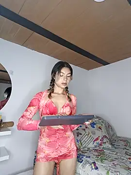 Snapshot of Karolgood3 chatting on March 18, 2025, 10:48 pm Karolgood3 online show from March 18, 2025, 10:48 pm