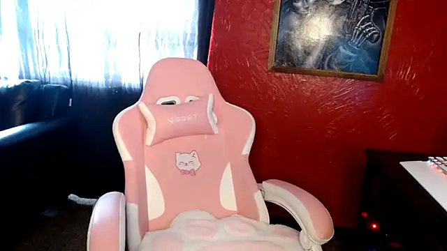 Snapshot of daddy_girl88 chatting on November 12, 2025, 5:39 pm daddy girl88 online show from November 12, 2025, 5:39 pm