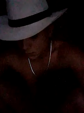Snapshot of tayson_ chatting on April 4, 2026, 11:39 am tayson online show from April 4, 2026, 11:39 am