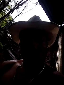 Snapshot of tayson_ chatting on April 25, 2026, 1:41 pm tayson online show from April 25, 2026, 1:41 pm